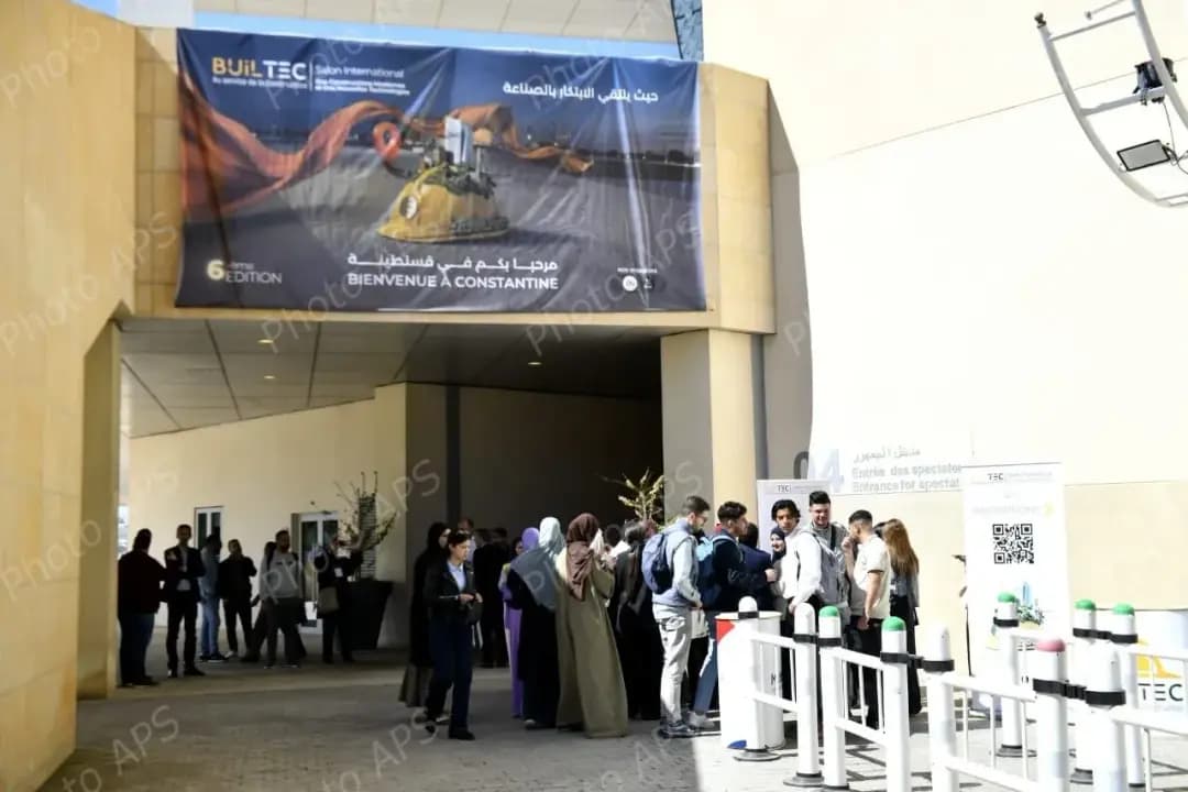 Ouverture du 6e Salon international des bâtiments modernes et des nouvelles technologies