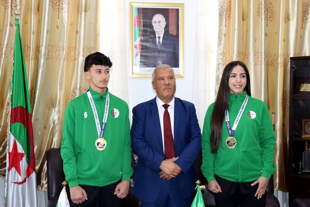 L’Université Blida 1 honore deux étudiants distingués au Championnat du monde de Kempo