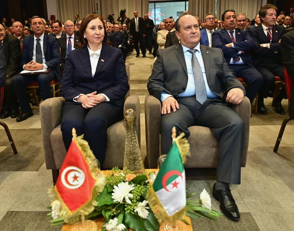 Tenue vendredi à Tunis de la 23e session de la Grande commission mixte algéro-tunisienne de coopération

 