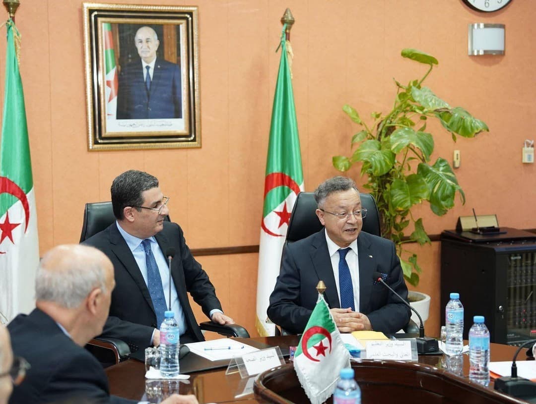 Ait Messaoudene et Baddari rencontrent les membres du SNECHU