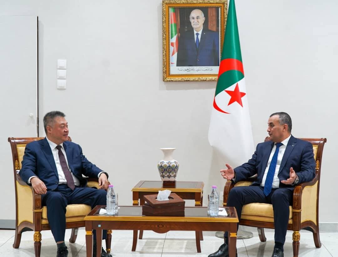 Zerrouki reçoit le président de "Huawei Northern Africa"