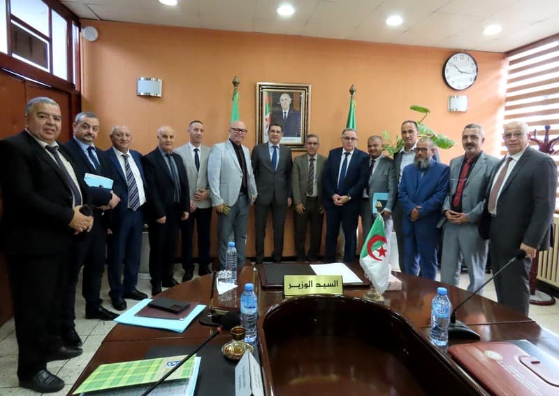 Le ministre de la Santé reçoit les membres du SNPSP 