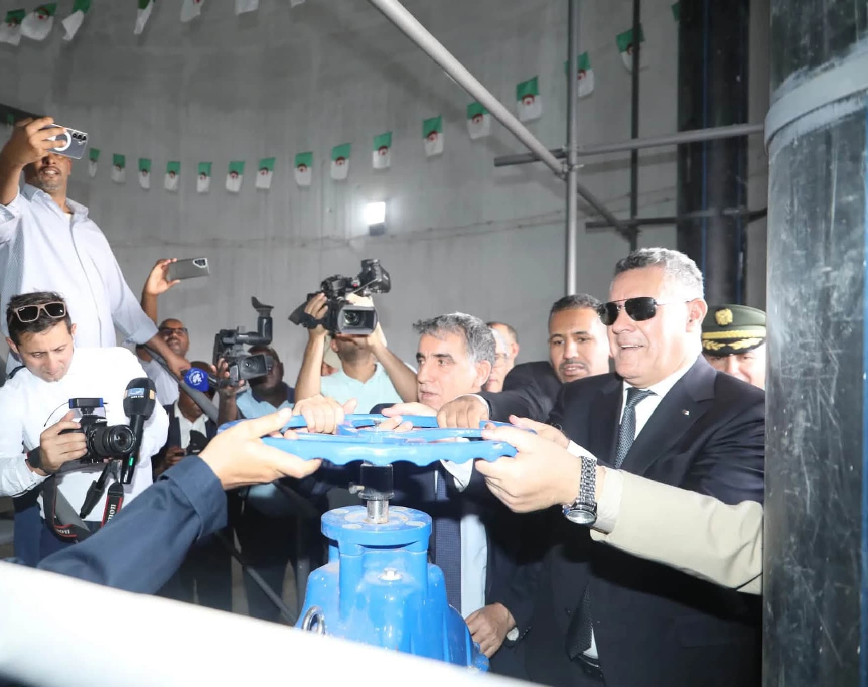 Bouzegza inaugure un château d’eau de 2.000 m3 au pôle urbain de Tillilène