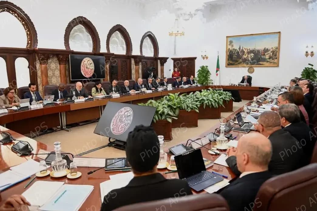 Le président de la République insiste sur la nécessité d'achever la réalisation de la centrale de production d'énergie au Niger dans les trois prochains mois