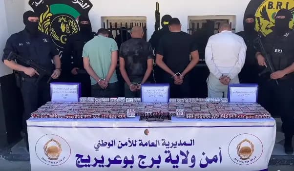 Démantèlement d’un réseau criminel et saisie de près de 27.000 capsules de psychotropes