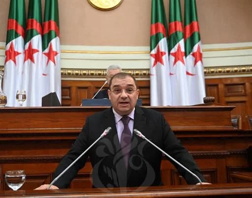 Le ministre de la Justice, garde des Sceaux, M. Lotfi Boudjemaa a salué, jeudi, les efforts déployés par l'Etat ces dernières années, pour améliorer et moderniser la performance du système judiciaire en réponse aux aspirations des citoyens à une justice forte.