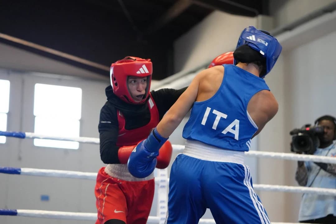 La pugiliste algérienne Fatiha Mansouri en finale