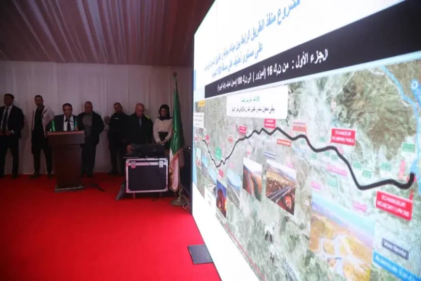 Djellaoui inaugure des installations et inspecte des projets à Bejaia