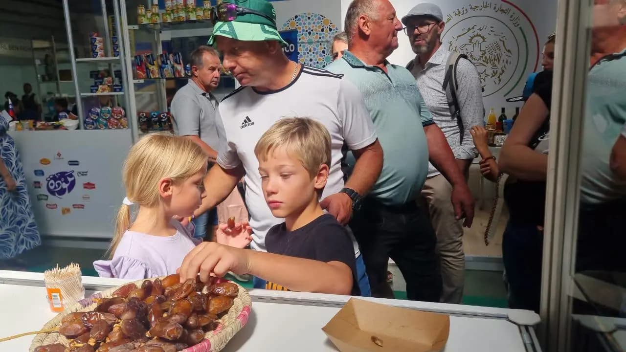 Le pavillon algérien attire les visiteurs