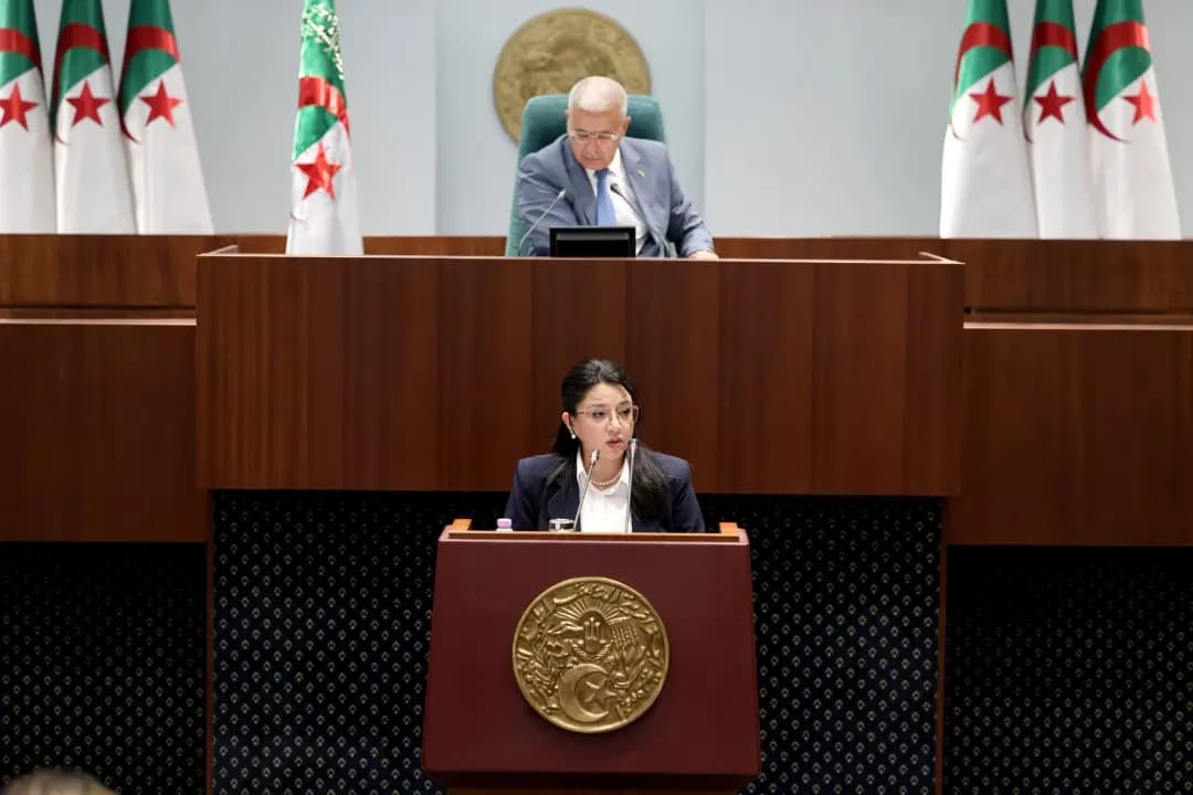 Présentation devant les députés du projet de loi relatif à l'exercice des activités commerciales