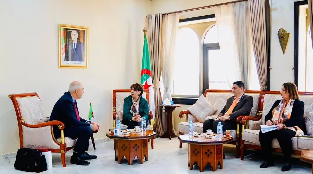 La ministre de la Culture et l'ambassadeur tchèque examinent les moyens de renforcer la coopération culturelle entre les deux pays