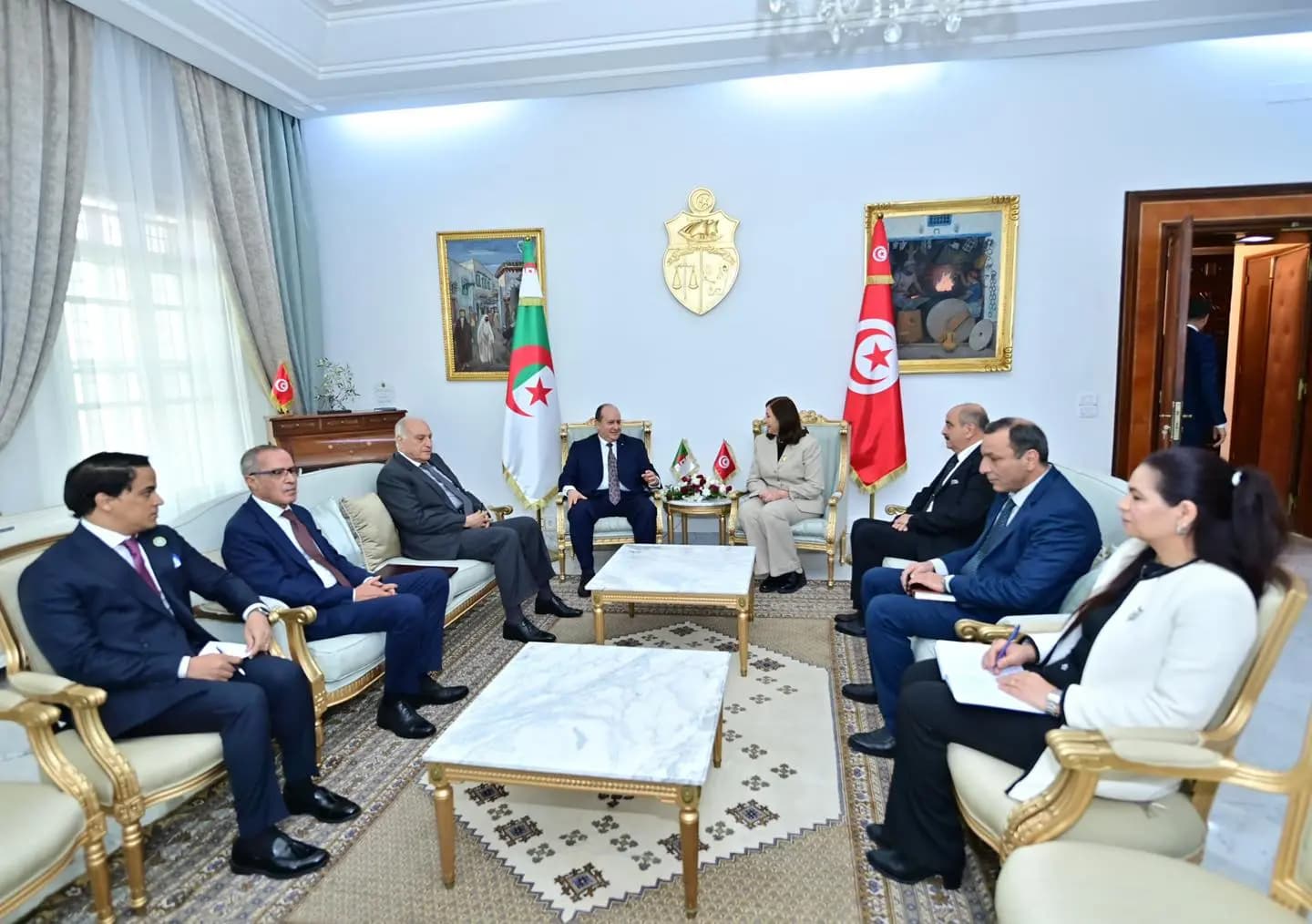 Le Premier ministre s'entretient avec la cheffe du gouvernement tunisien 