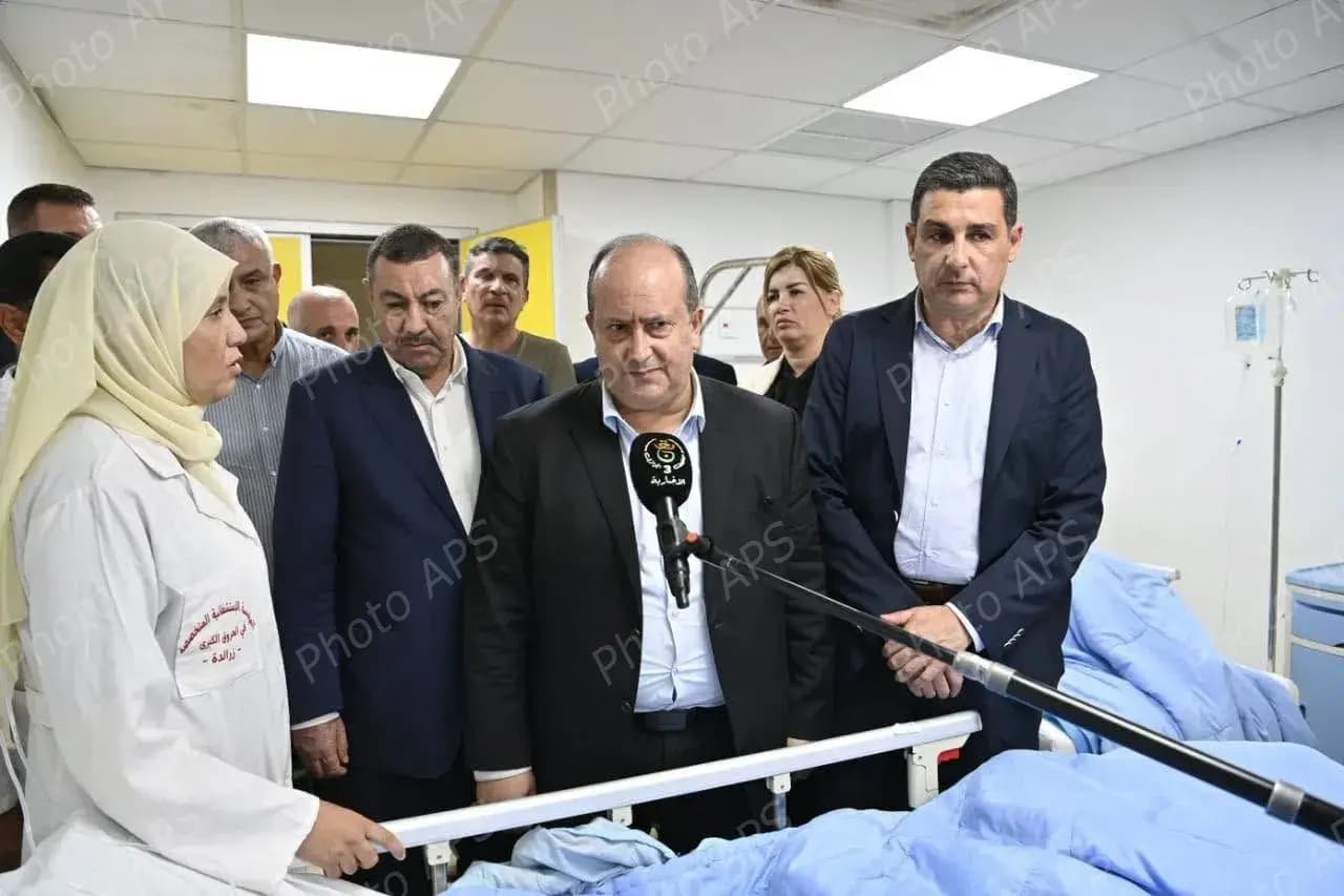Le Premier ministre s'enquiert de l'état des blessés des incendies de Jijel à l'Hôpital des grands brûlés de Zéralda