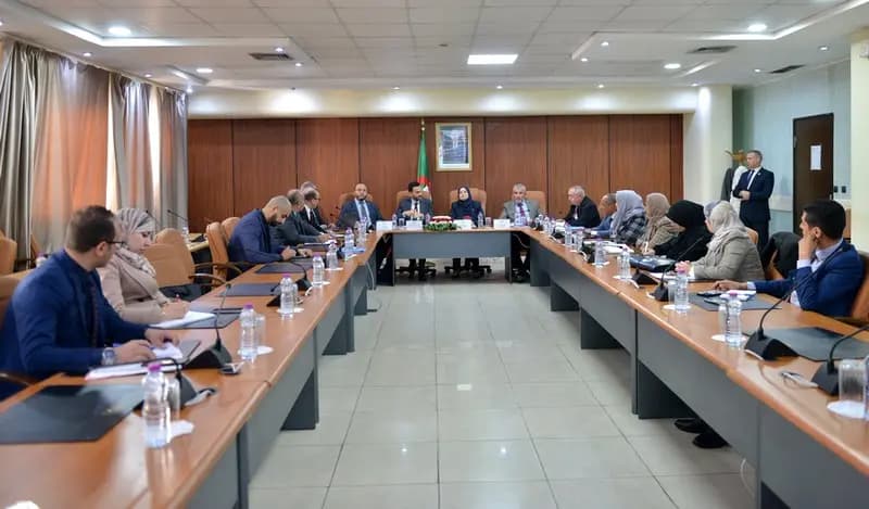 Ouadah présente la stratégie globale de transition vers une économie de la connaissance devant la commission compétente