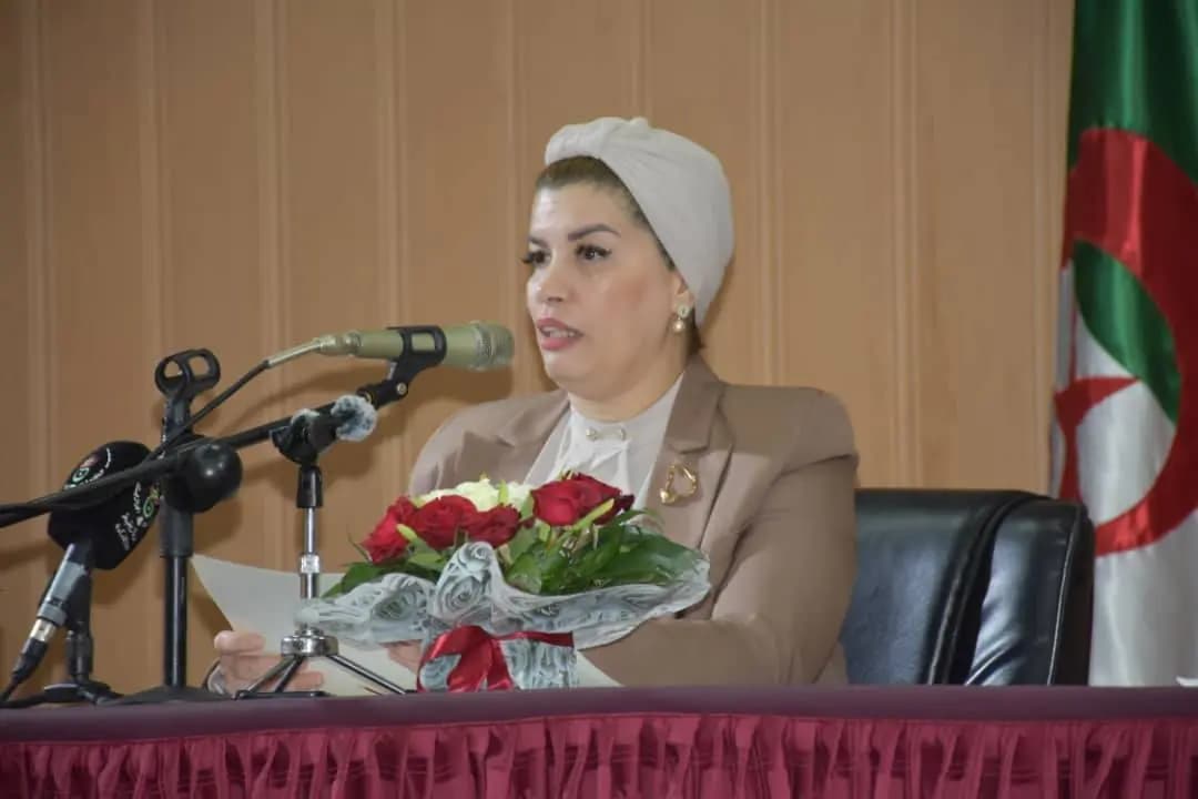 Mouloudji supervise le lancement de la campagne nationale de distribution d'équipements aux personnes aux besoins spécifiques