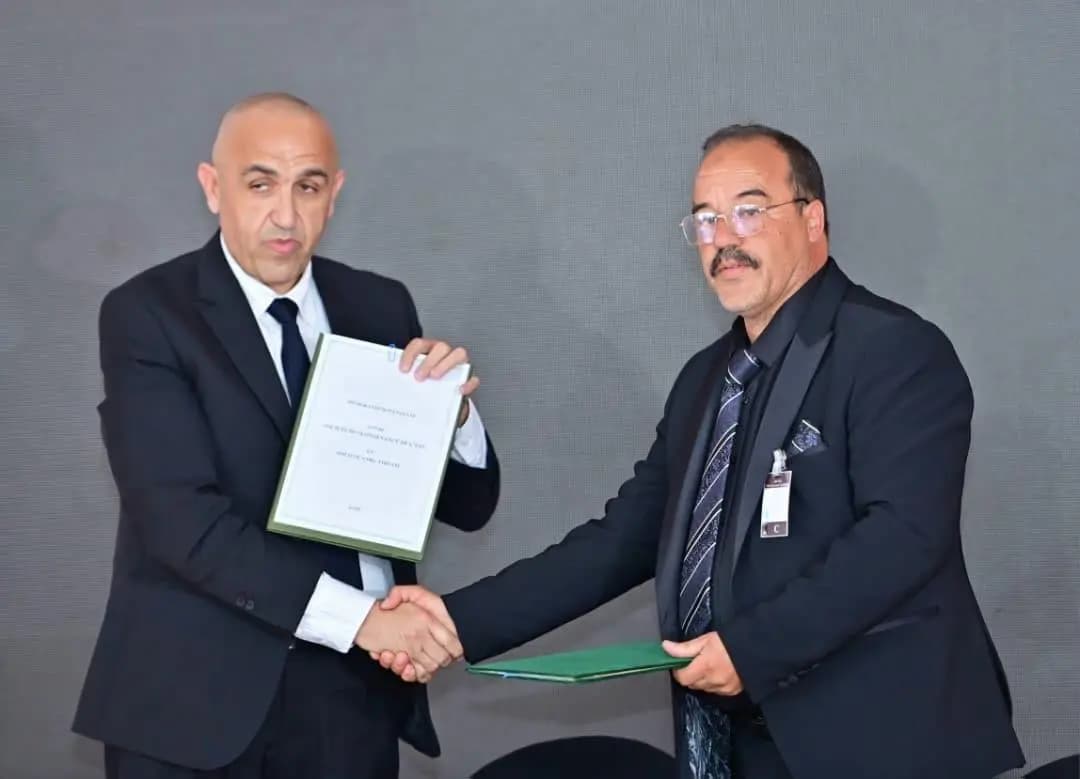 Le Premier ministre préside à Batna la cérémonie de signature d'accords de coopération visant à renforcer le partenariat industriel