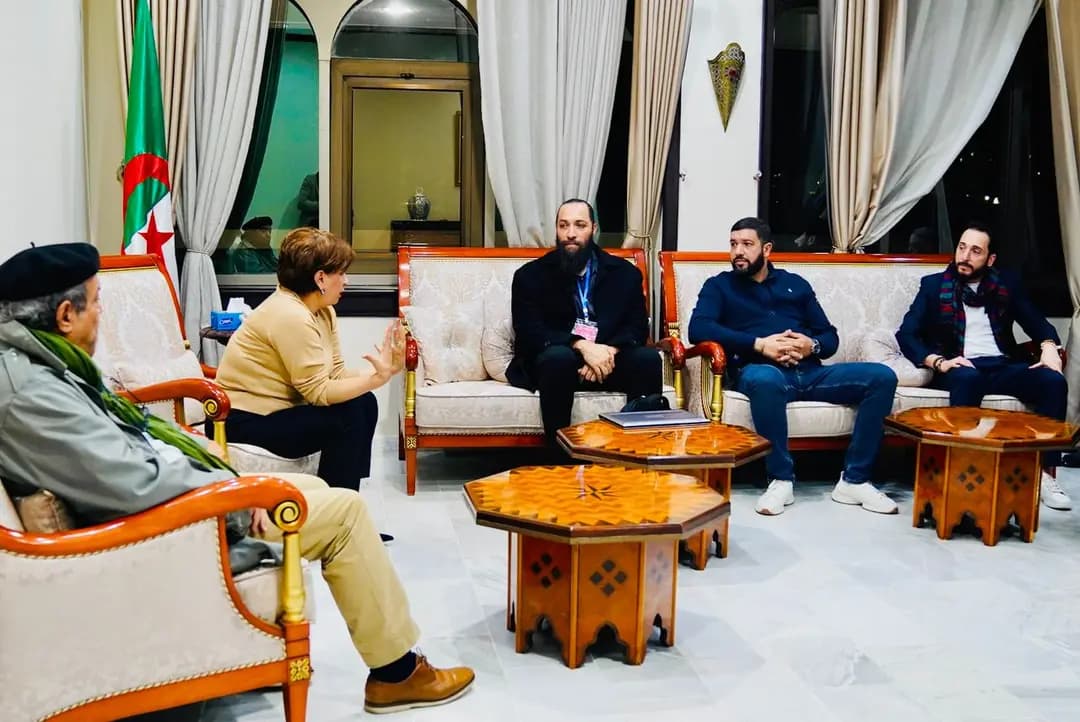 Bendouda tient des rencontres de concertation avec des producteurs et des professionnels du cinéma