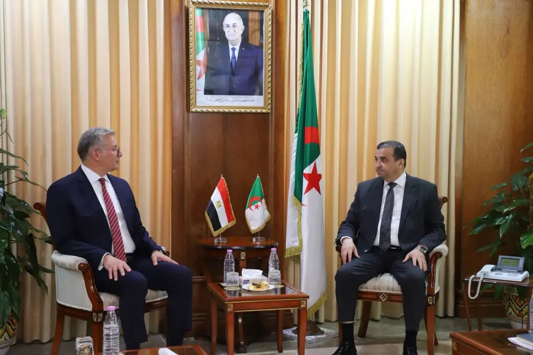 Arkab examine les moyens de renforcement de la coopération avec le ministre égyptien du Pétrole et des Ressources minérales