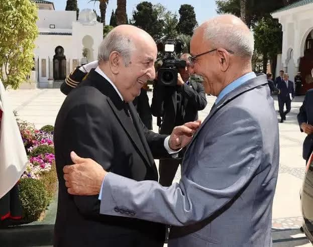 Le président de la République reçoit les vœux du président sahraoui