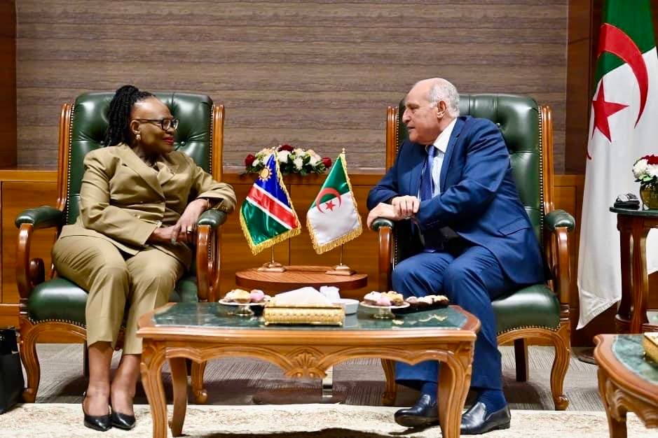 M. Attaf reçoit son homologue namibienne