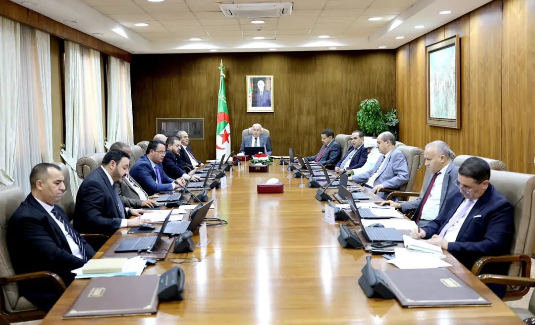 Boughali préside une réunion du Bureau de l'APN