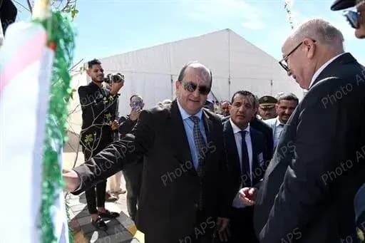 
Le Premier ministre inaugure à M'sila une usine de garnitures de frein
