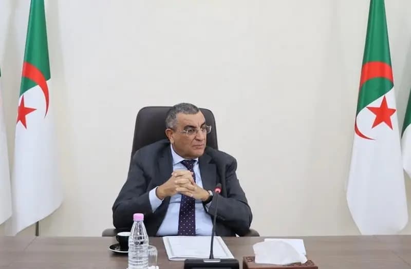 Djellaoui préside une réunion de travail consacrée au suivi de l'état des projets structurants