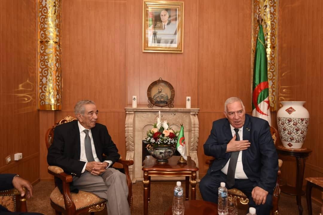 Abdelmalek Tacherift reçoit le président de l'Association des anciens du MALG