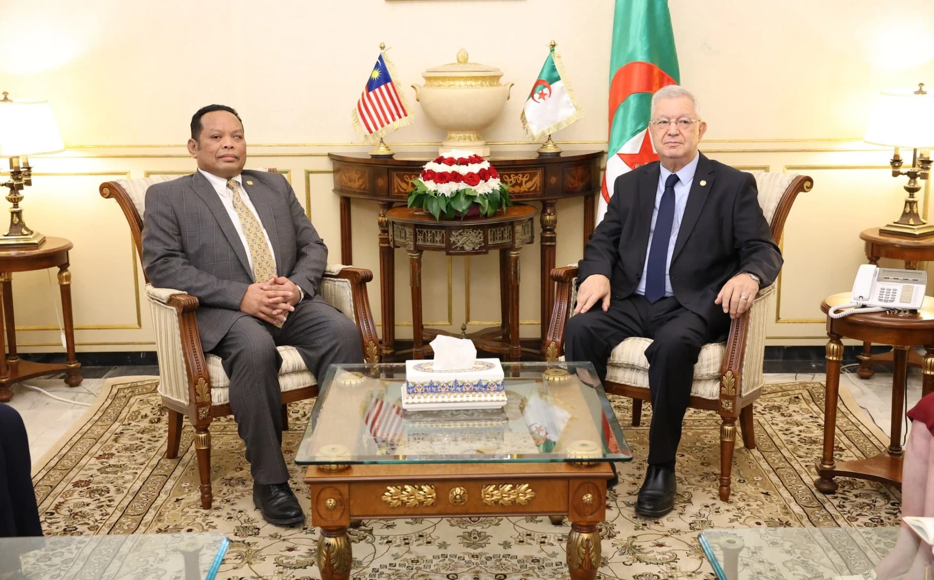 Nasri passe en revue avec l'ambassadeur malaisien l'état des relations profondes entre les deux pays
