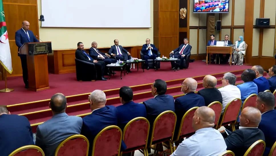 Le président de l'Assemblée populaire nationale (APN) Brahim Boughali, a souligne l'importance de la complémentarité entre les institutions de l'Etat et de l'activation des mécanismes parlementaires pour accompagner les politiques publiques économiques.