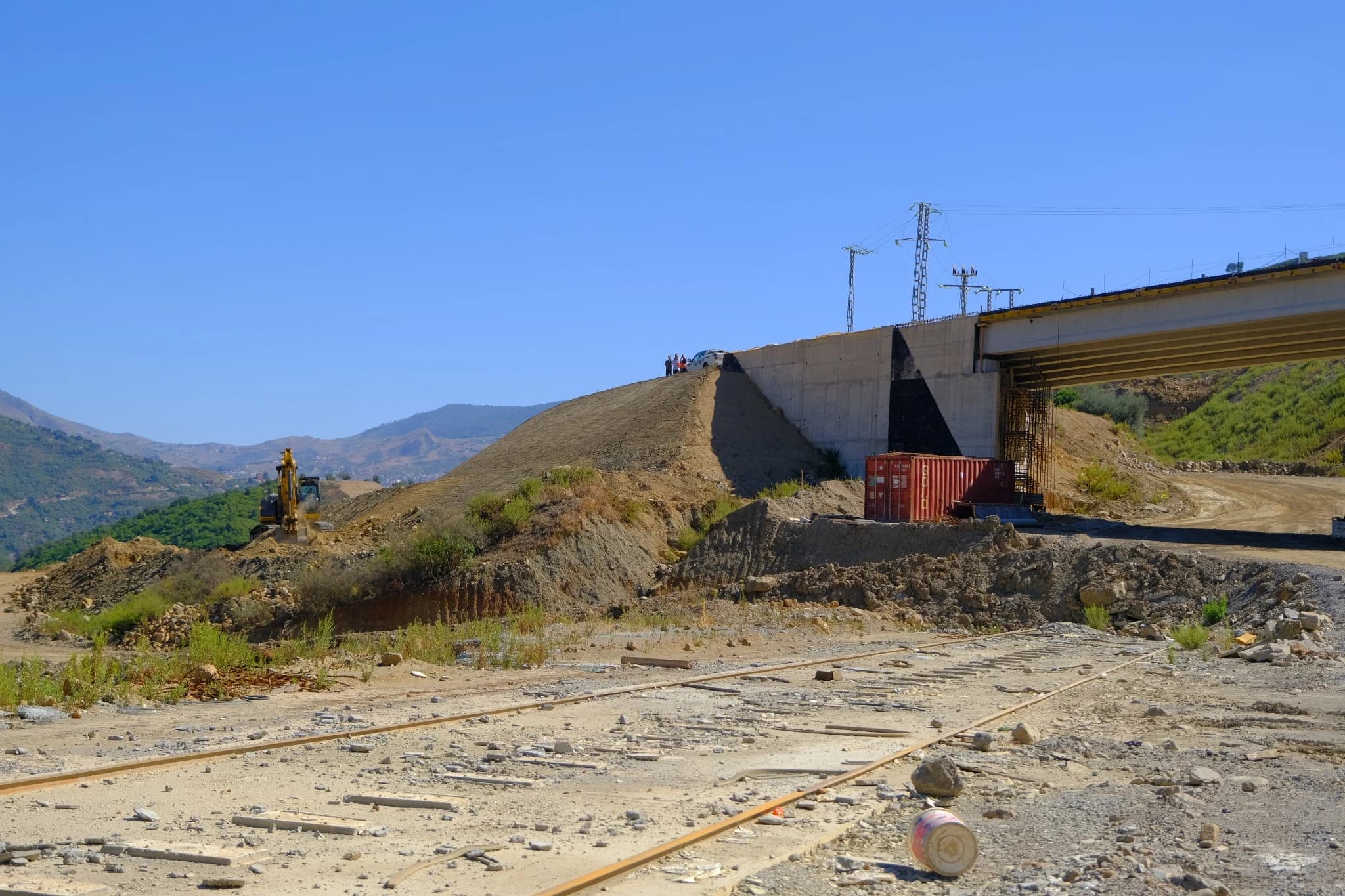 le projet de la  pénétrante autoroutière Djen Djen (Jijel)-El Eulma (Sétif) 