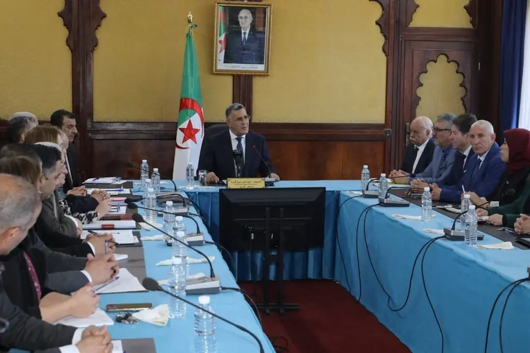 Le ministre de l'Hydraulique fixe les priorités de la prochaine phase et insiste pour garantir un approvisionnement régulier des citoyens en eau potable