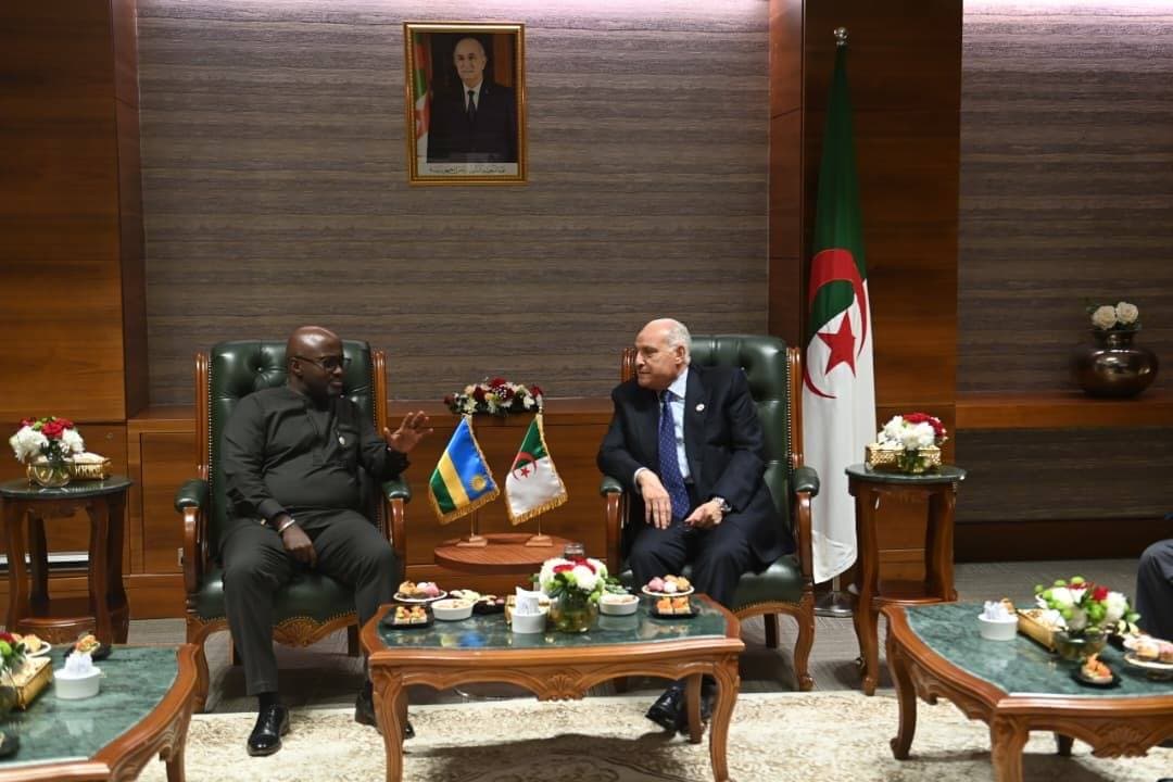 Attaf reçoit son homologue rwandais