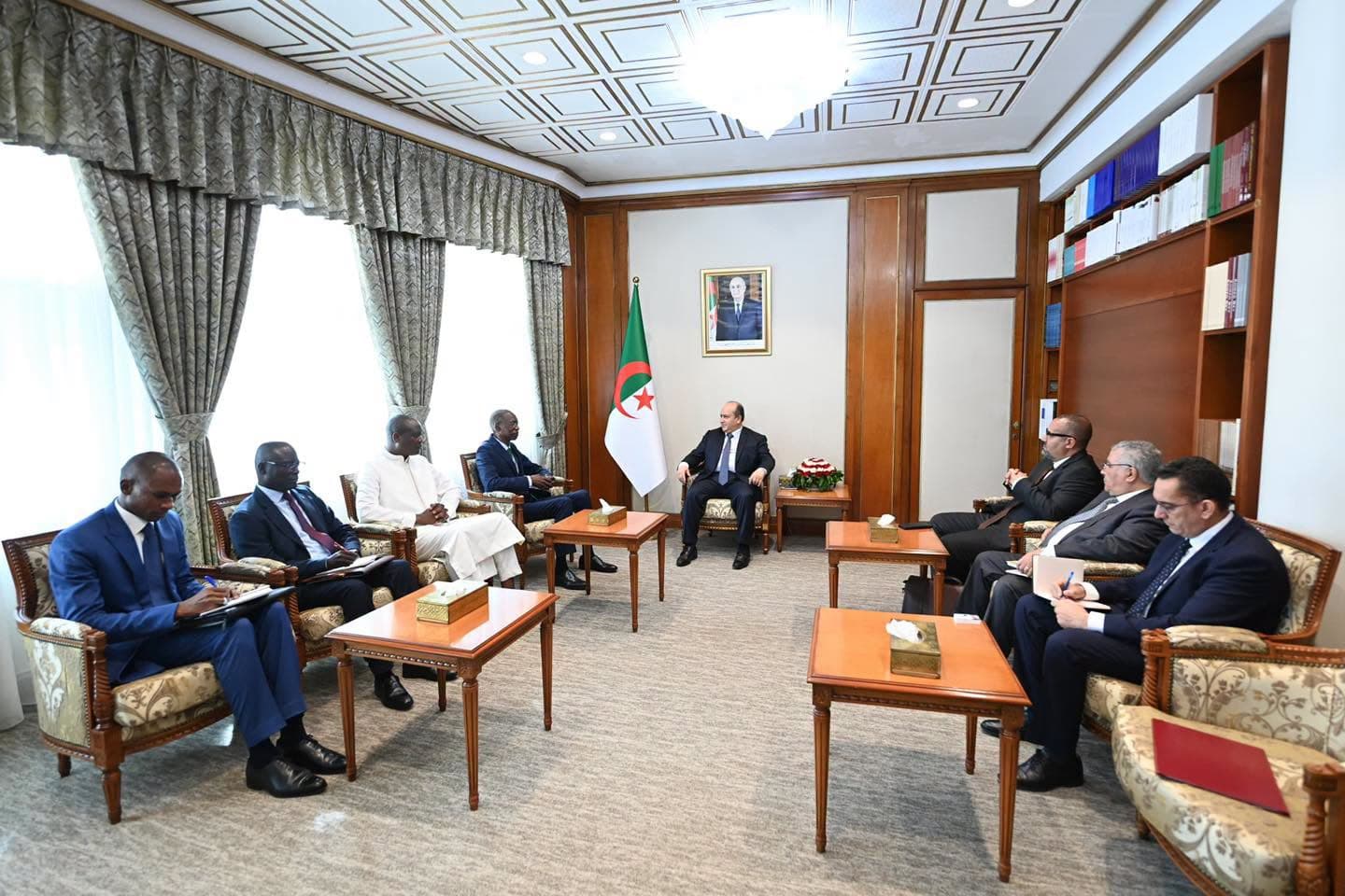 Sifi Ghrieb reçoit le ministre sénégalais de l'Intégration africaine et des Affaires étrangères