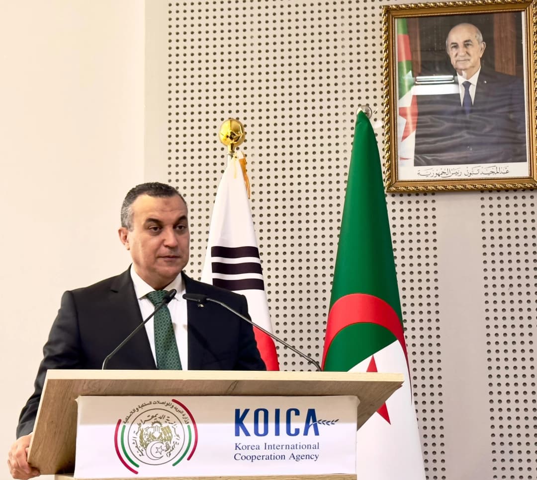 Le ministre de la Poste et des Télécommunications, M. Sid Ali Zerrouki, a affirmé que l'Algérie était engagée dans un processus de transformation numérique ambitieux reposant sur une stratégie nationale proactive et souveraine en matière de cybersécurité