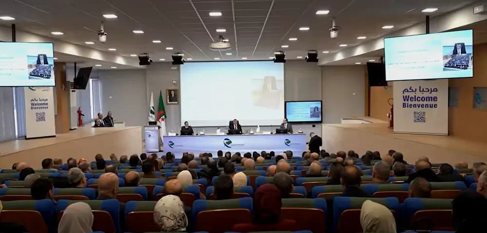 Le ministre de la Poste et des Télécommunications tient une rencontre de coordination avec les 