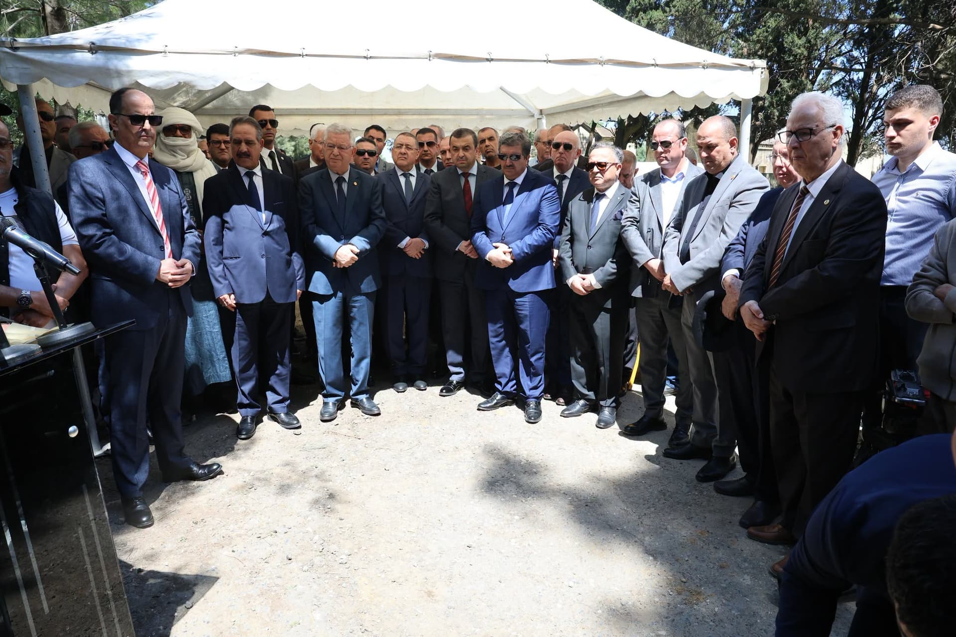 Le défunt Chems Eddine Chitour inhumé au cimetière de Baba Hassen à Alger