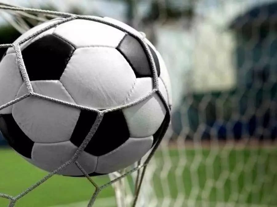 Le MCA reprend sa place de leader, le CSC s'offre la JSK