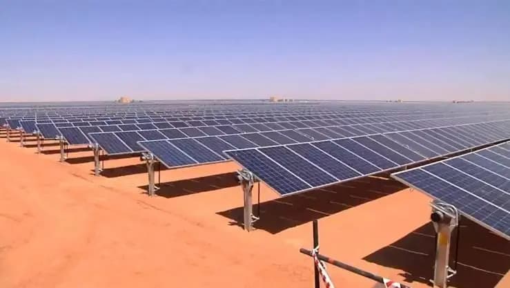 Le projet de réalisation d'une centrale solaire à Gara Djebilet enregistre une cadence accélérée