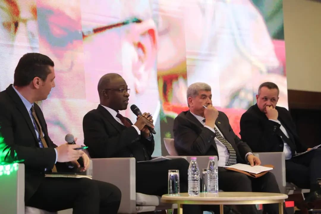 L'Algérie est capable de former une génération diplomatique consciente et qualifiée