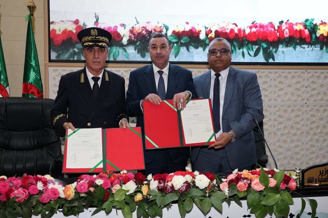 Sayoud installe le nouveau wali Fodil Douifi