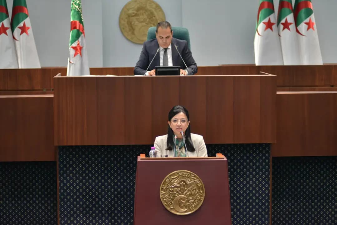 Réception de 8 laboratoires mobiles fabriqués en Algérie pour renforcer le contrôle des produits importés