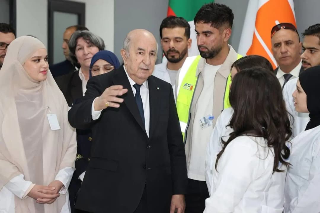 Nouveau programme de dessalement de l'eau de mer : le président de la République définit une vision prospective et intégrée pour garantir la 
sécurité hydrique et le développement durable 
