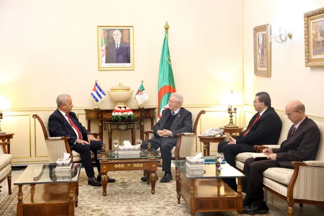 Le président du Conseil de la nation reçoit l'ambassadeur cubain en Algérie