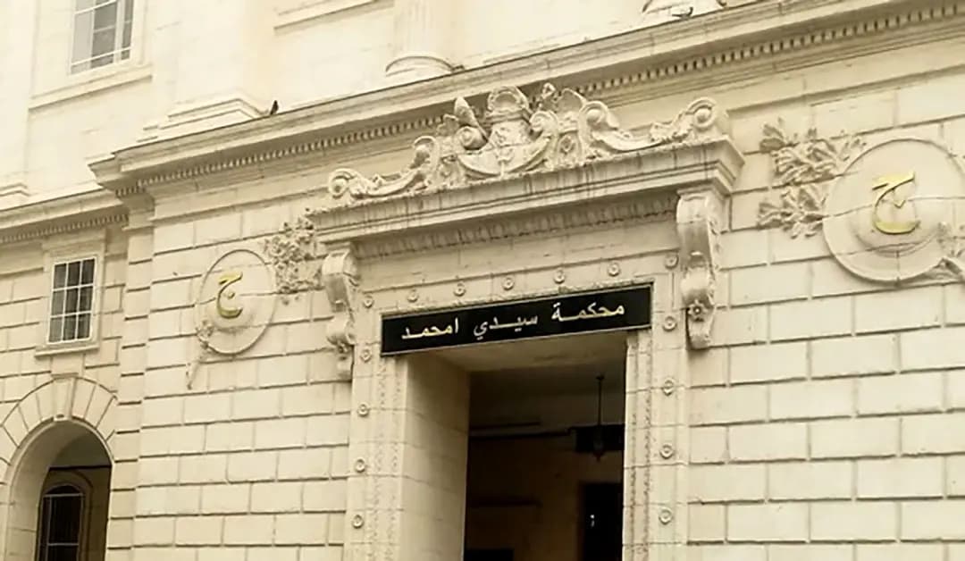 Tribunal de Sidi M'hamed: 36 individus placés en détention provisoire pour trafic de migrants, de drogues et port d'une arme à feu 