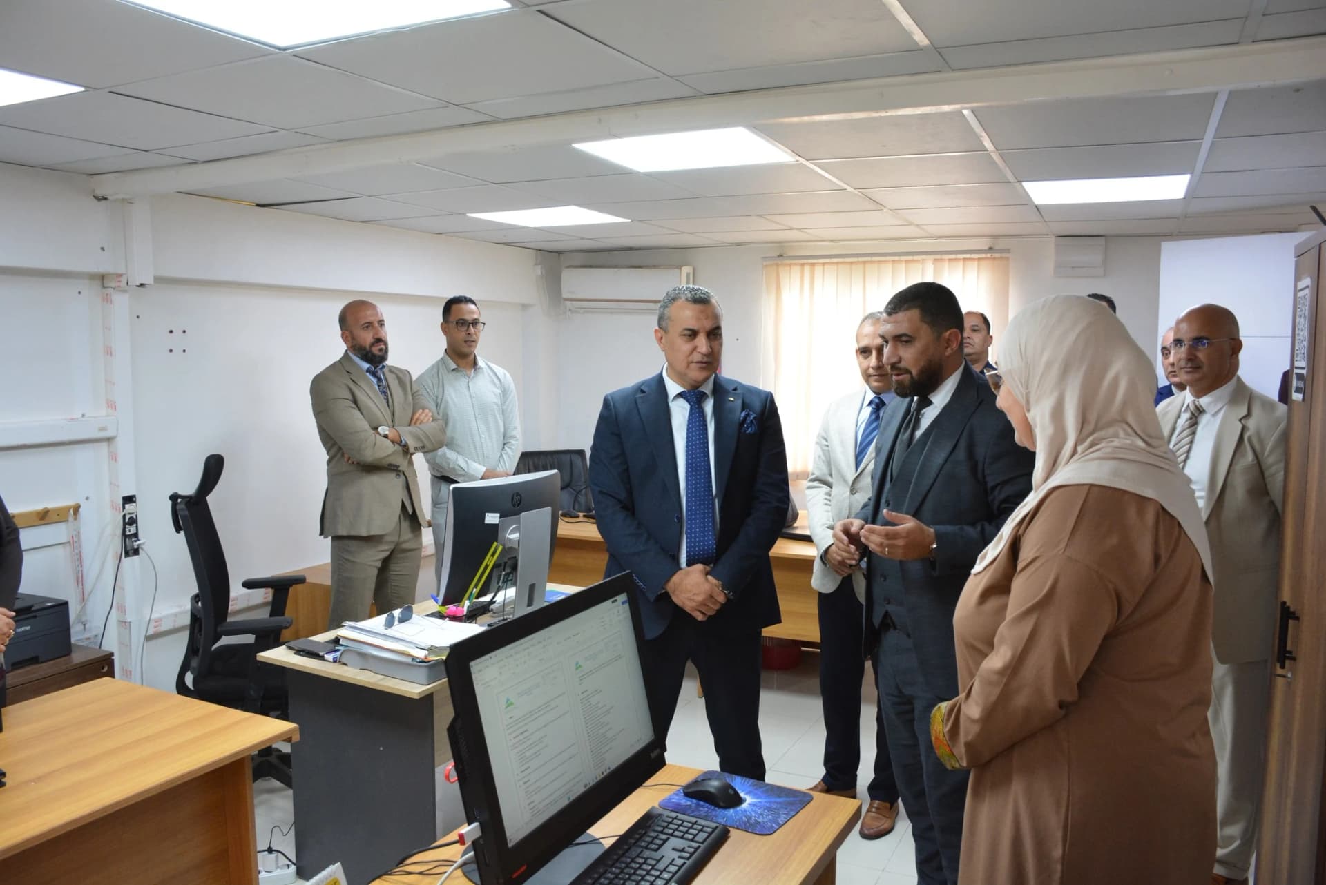 Zerrouki effectue une visite d'inspection au siège de la société algérienne de technologies de l'information et de la communication (SATICOM)