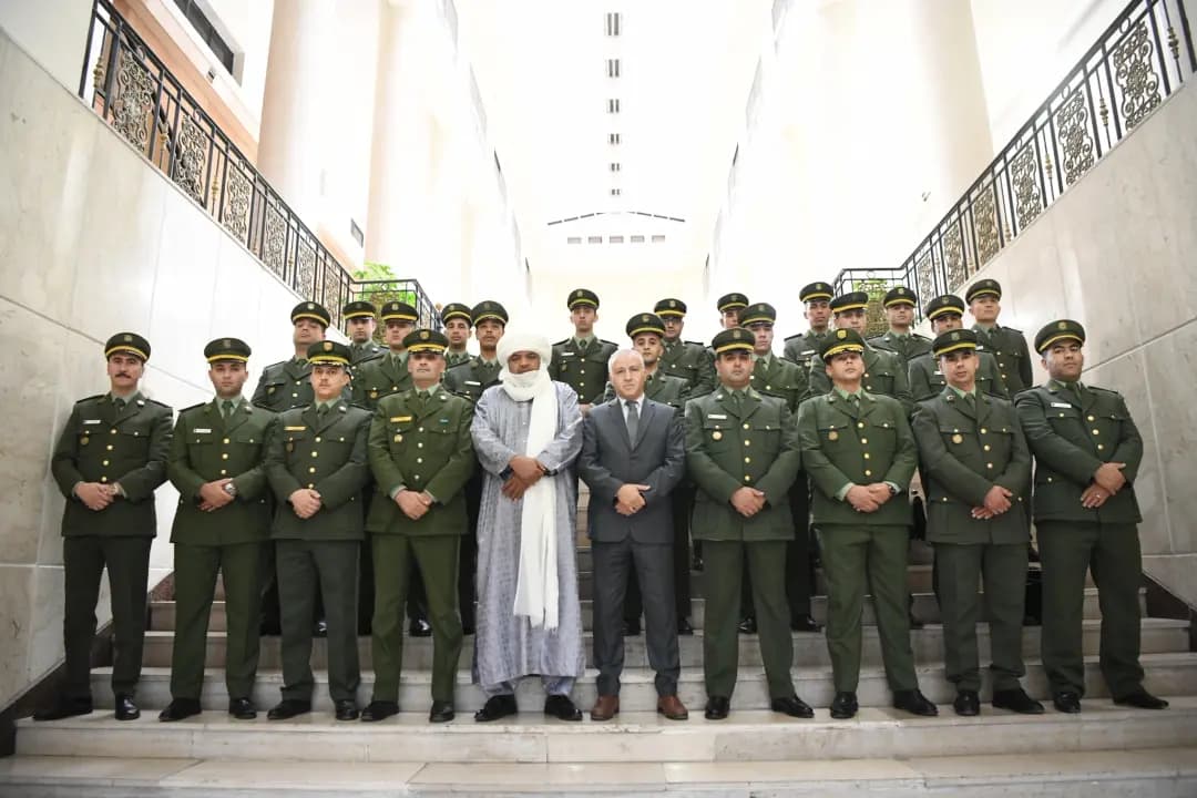 Des stagiaires de l'Ecole supérieure de la Gendarmerie nationale en visite à l'APN