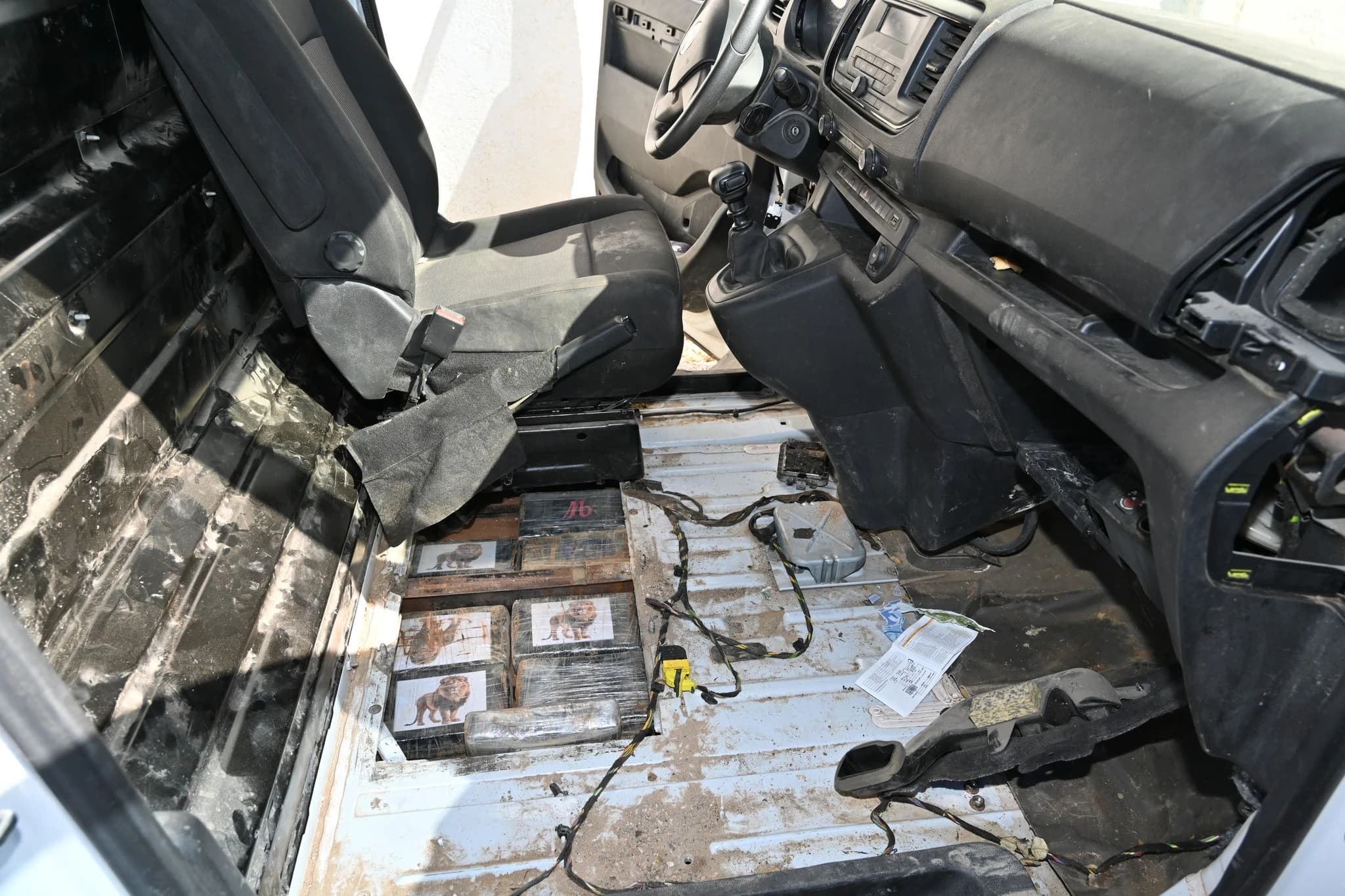 Démantèlement d'un réseau criminel spécialisé dans le trafic de drogue dure et saisie de 49,400 kg