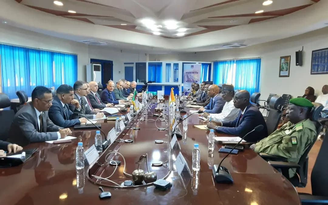  Arkab s'entretient à Niamey avec son homologue nigérien