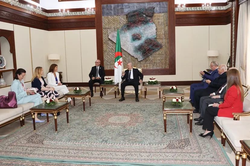 Le président de la République reçoit la vice-Première ministre, ministre des Affaires étrangères et européennes de la République de Slovénie